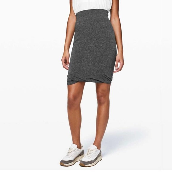 LULULEMON Boulevard Bliss Live Love And Let Go Gray Skirt 10 - Picture 2 of 8